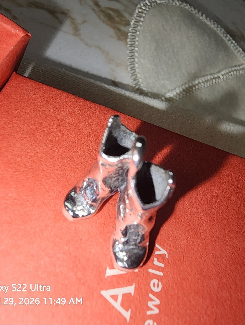 JAMES AVERY SILVER BOOTS CHARM. - Picture 3 of 16